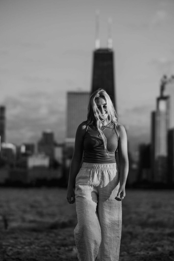 Senior Photoshoot with Chicago Skyline by Chicago Photographer-27
