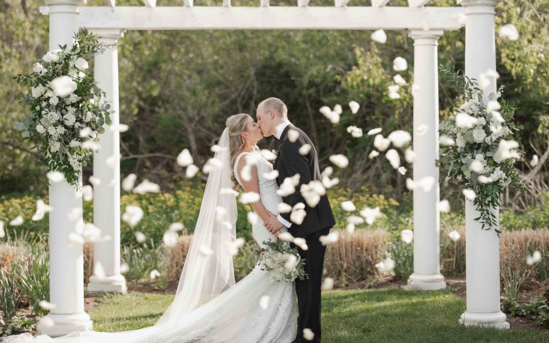 Saint Charles Illinois Fishermen’s Inn Hotel Baker Wedding Photography by Mary Rose Photography