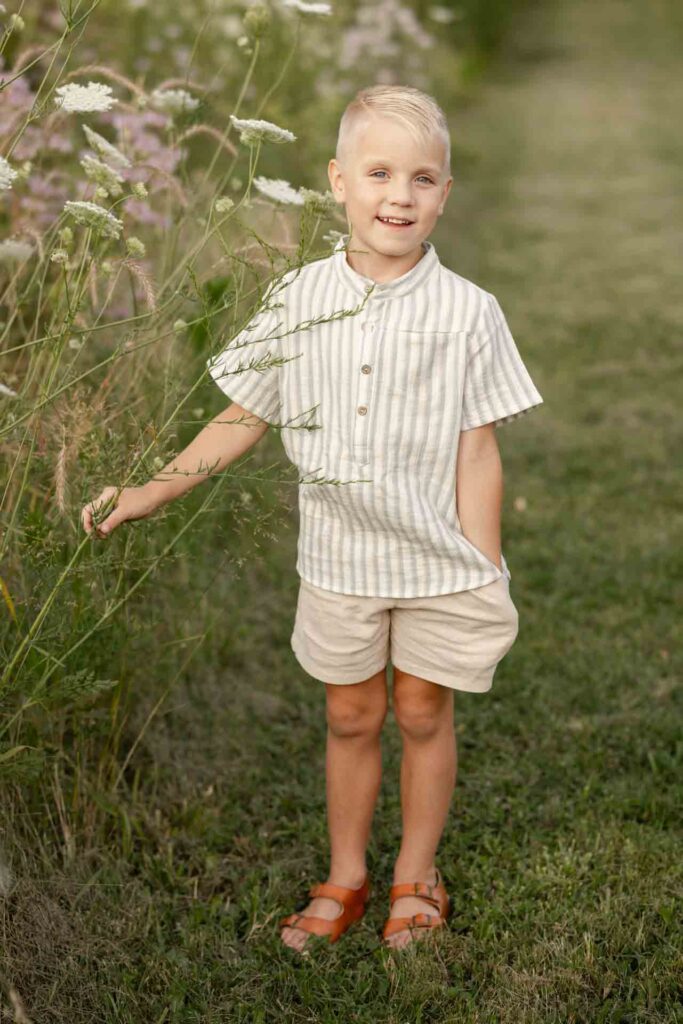 12-Fresh Soft Summer Outdoor Family Photoshoot Flower and Field Saint Charles Illinois By Mary Rose Photography