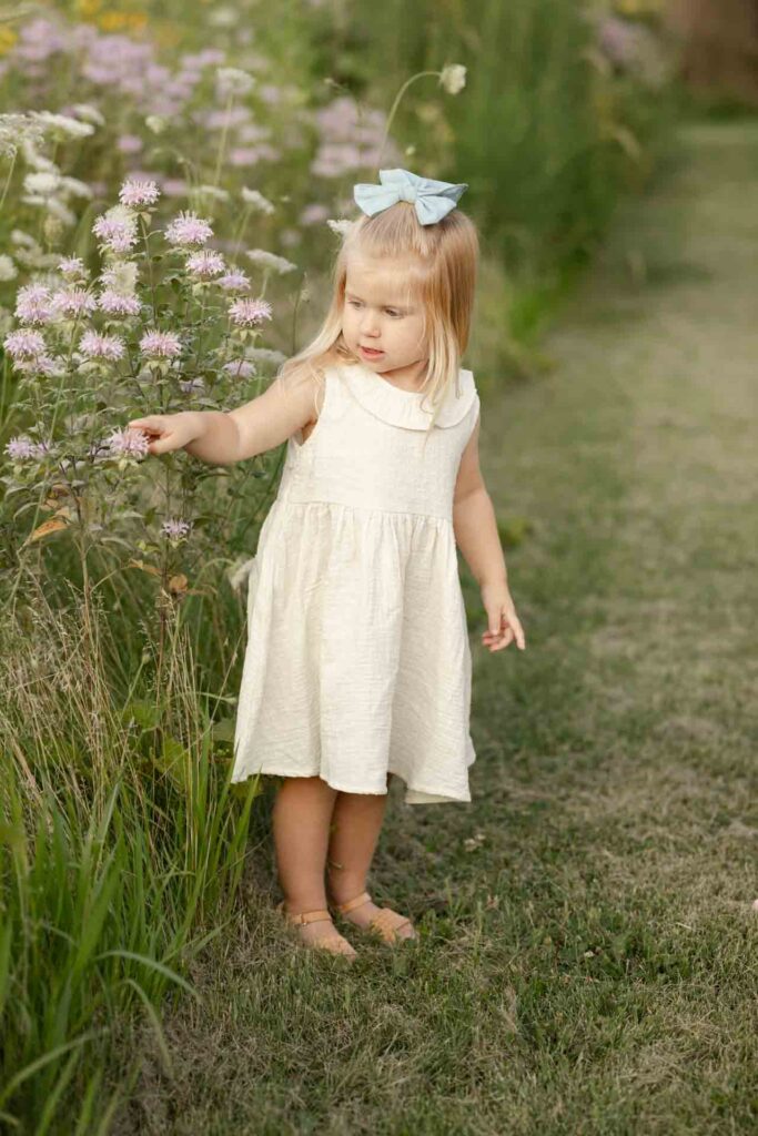 15-Daughter Fresh Soft Summer Outdoor Family Photoshoot Saint Charles Illinois By Mary Rose Photography