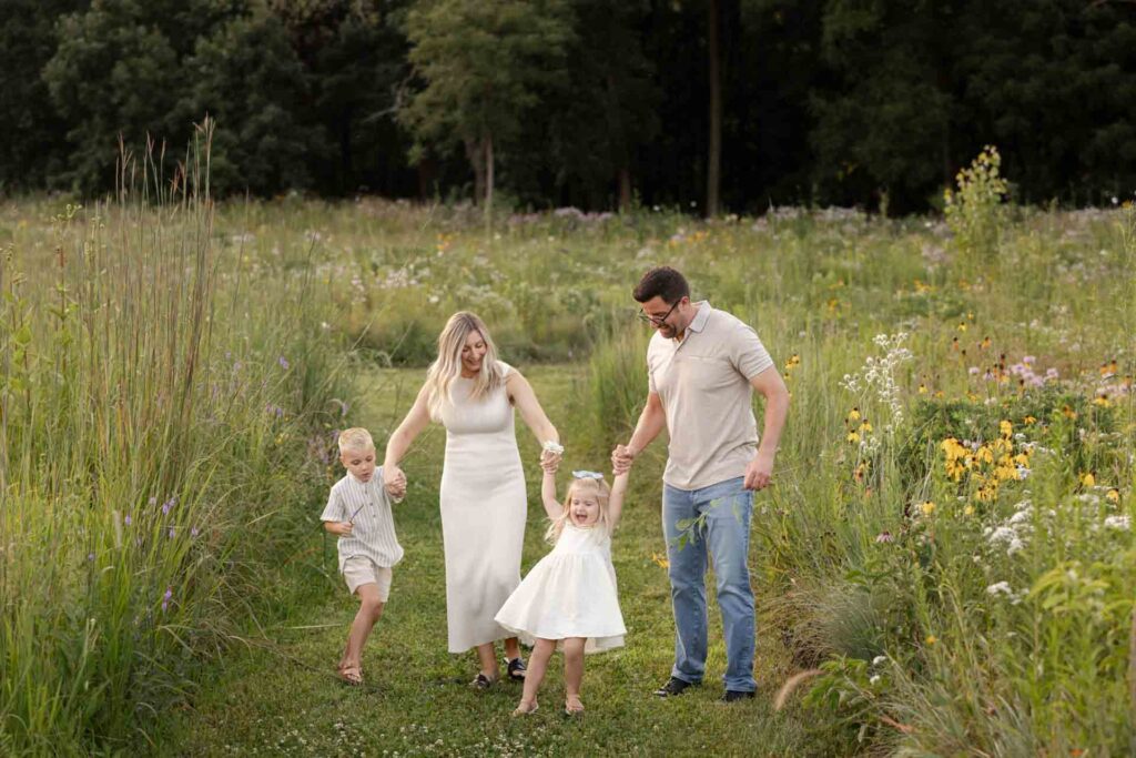 20-Fresh Soft Summer Outdoor Family Walking Photoshoot Saint Charles Illinois By Mary Rose Photography