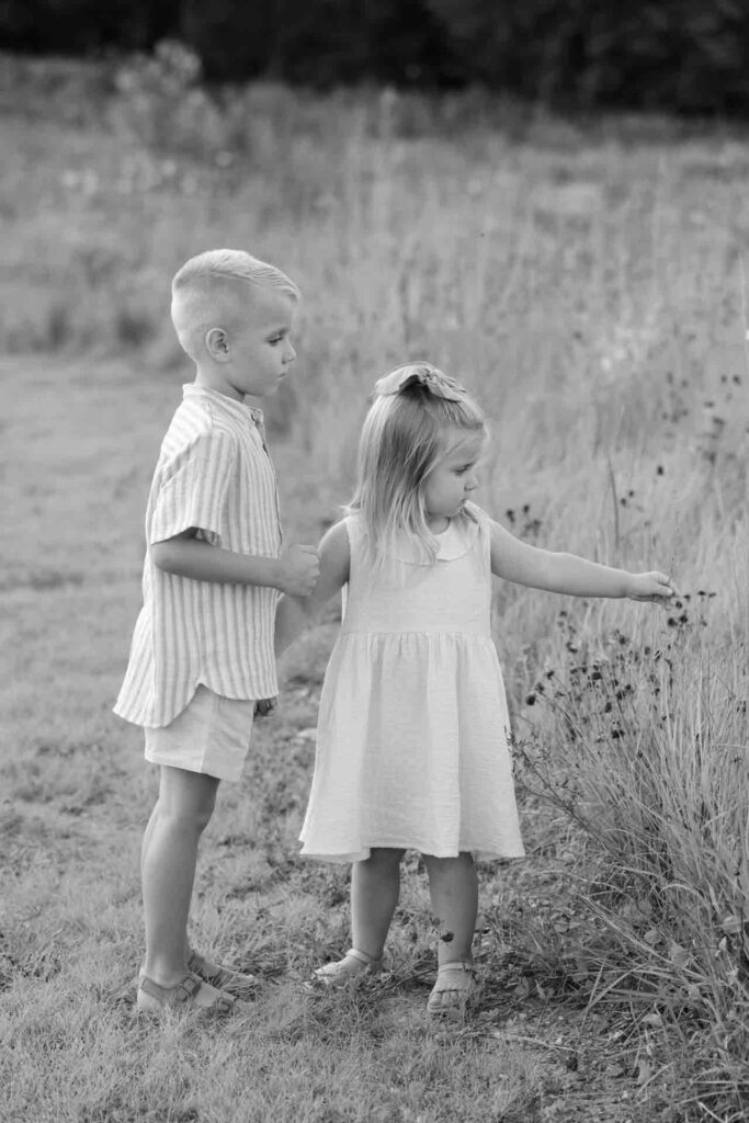 30-Fresh Soft Summer Fall Outdoor Family Photoshoot Saint Charles Illinois By Mary Rose Photography