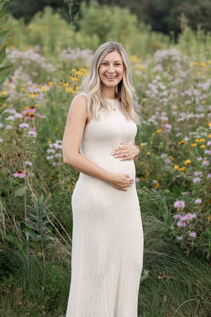 34-Fresh Soft Summer Outdoor Baby Bump Family Photoshoot Saint Charles Illinois By Mary Rose Photography